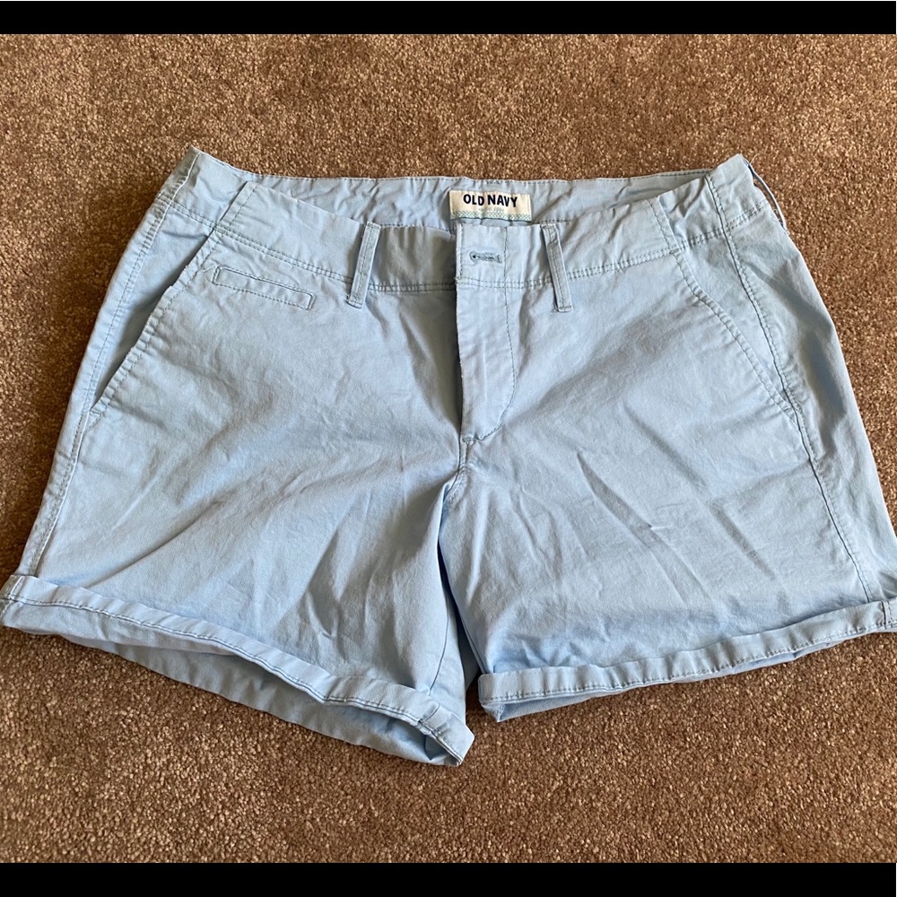 Old Navy Shorts in Pale Blue